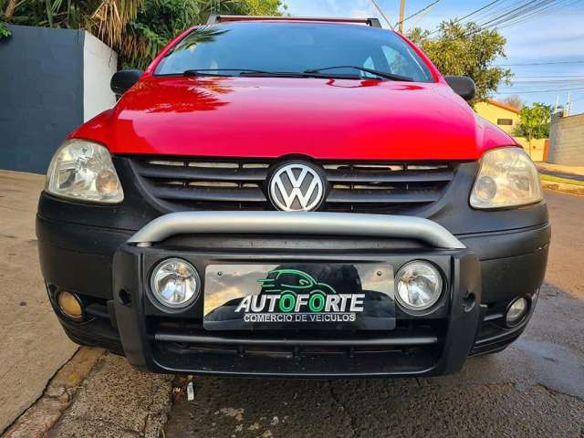 Volkswagen CrossFox 1.6 Flex - Vermelha - 2005/2005