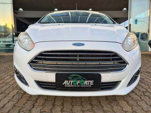 Ford Fiesta Hatch HA 1.6L TI AT - Branca - 2013/2014