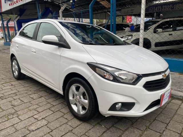 Chevrolet Onix LT 1.4 8V FlexPower 5p Aut.  - Branca - 2019/2019