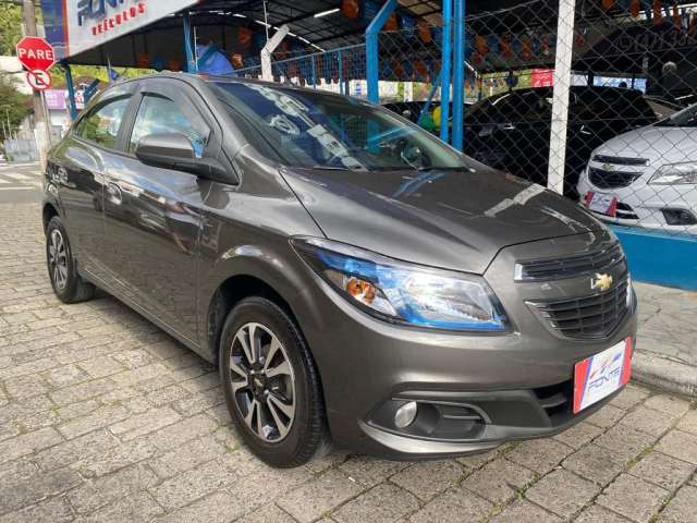 Chevrolet Onix LTZ 1.4 8V FlexPower 5p Mec.  - Cinza - 2014/2015