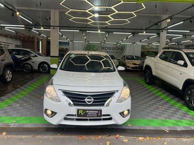 NISSAN VERSA 16UNIQUECVT 2017