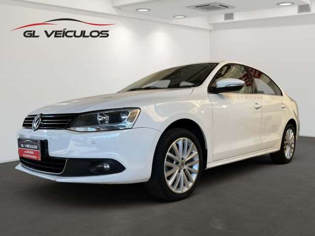 VOLKSWAGEN JETTA Highline 2.0 TSI 16V 4p Tiptronic