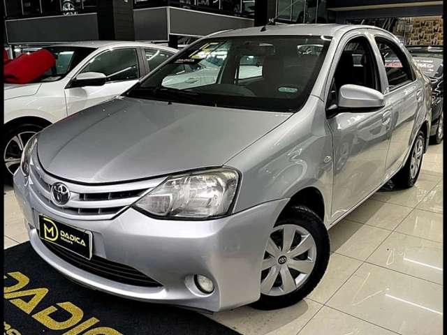 Toyota ETIOS 1.5 PLATINUM SEDAN 16V FLEX 4P MANUAL