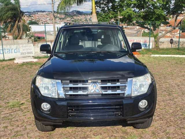 MITSUBISHI PAJERO FULL