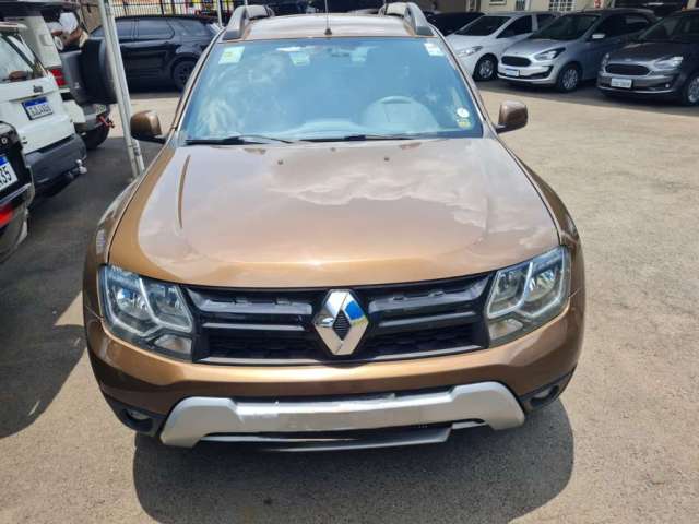 RENAULT DUSTER