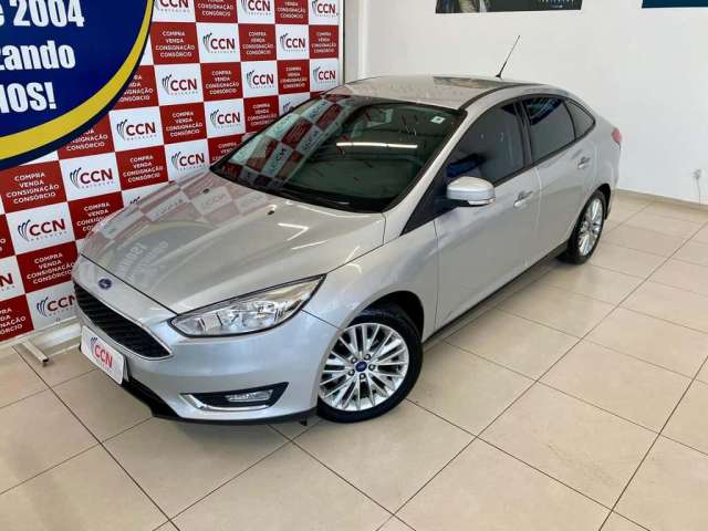 Ford Focus 2.0 16V/SE/SE Plus Flex 5p Aut.  - Prata - 2017/2018