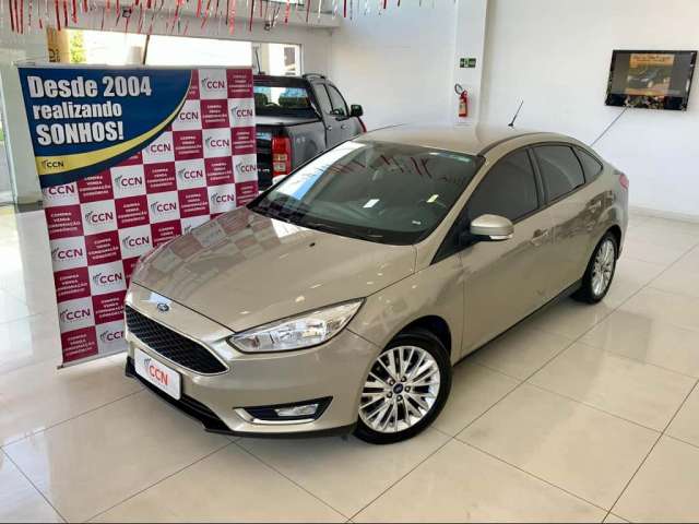 Ford Focus 2.0 16V/SE/SE Plus Flex 5p Aut.  - Prata - 2016/2017