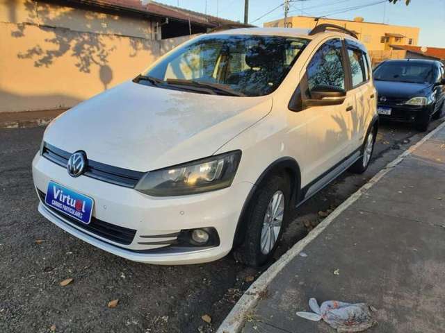 VOLKSWAGEN NOVO FOX TRACK 2016