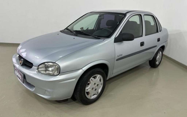 CHEVROLET - CORSA - 2008/2009 - Prata - R$ 28.900,00 - Promotors Brasil