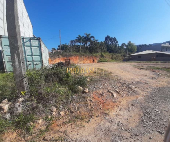 Terrenos à venda na Rua Benonivio João Martins em Palhoça