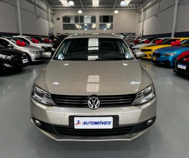 Volkswagen Jetta 2014 por R$ 72.900, Curitiba, PR - ID: 6122928