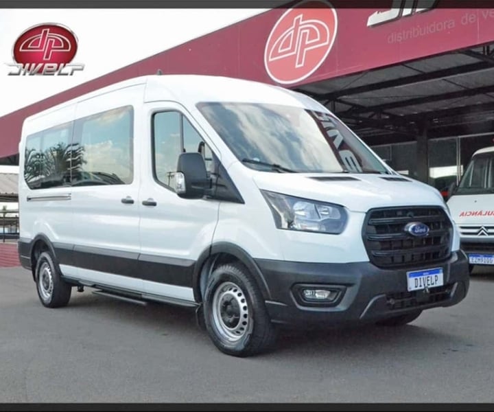 Ford Transit em Americana