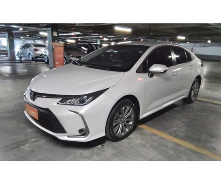 Toyota Corolla 2.0 Vvt-ie Flex Xei Shift em Curitiba