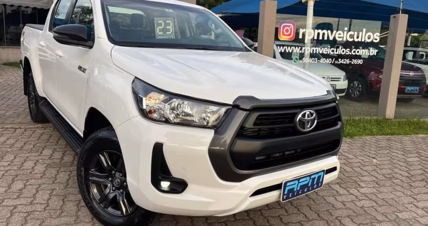 Toyota Hilux CD SR 4x4 2.8 TDI Diesel Aut.  - Branca - 2022/2023