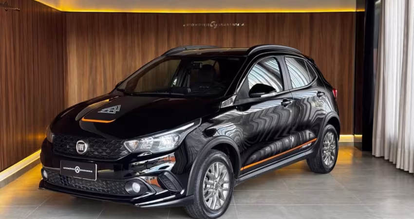 Fiat Argo TREKKING 1.3 - Preta - 2019/2020