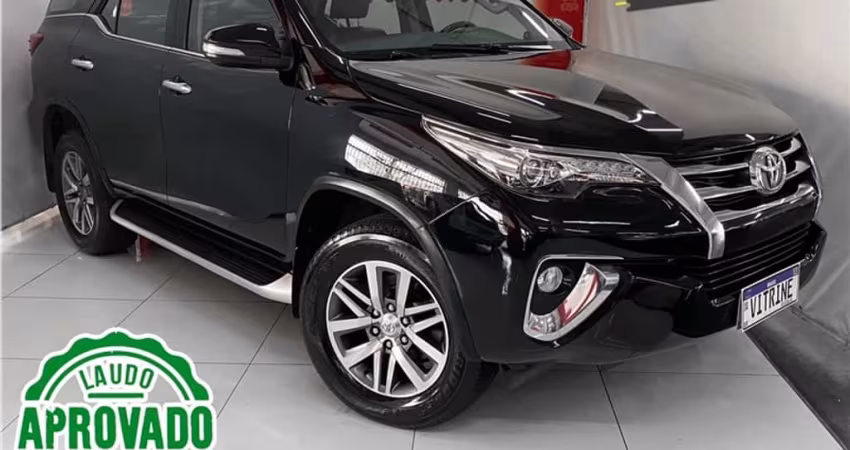 Toyota Hilux sw4 2017 2.8 srx 4x4 16v turbo intercooler diesel 4p automático