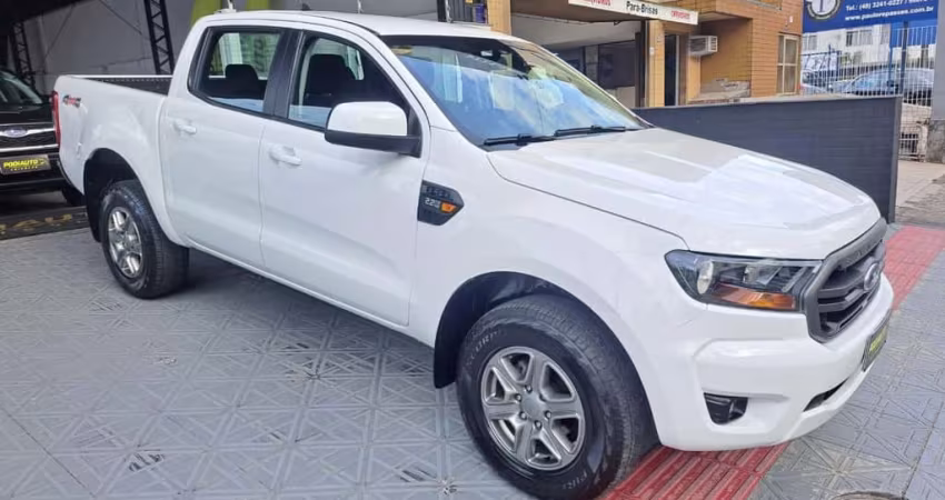 Ford Ranger XLS 4X4 DIESEL COM 10 MIL KM  - Branca - 2022/2023
