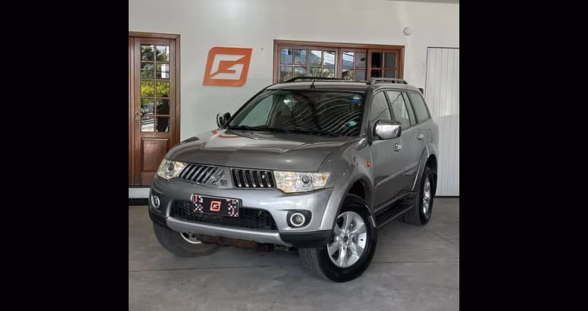 Pajero DAKAR 3.2 4x4 T.I. Dies. 5p Aut.