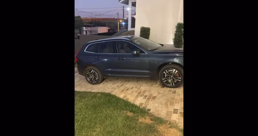 Volvo XC60 2.0 T8 HYBRID MOMENTUM AWD GEARTRONIC