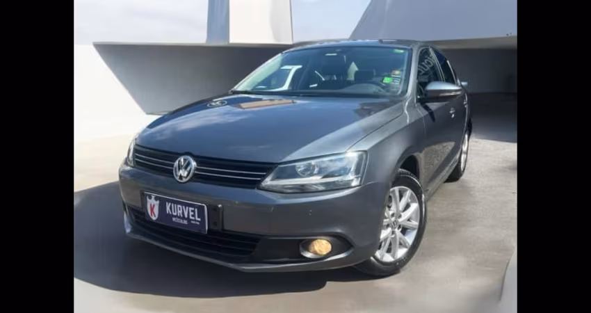 Volkswagen JETTA 2.0 COMFORTLINE FLEX 4P TIPTRONIC