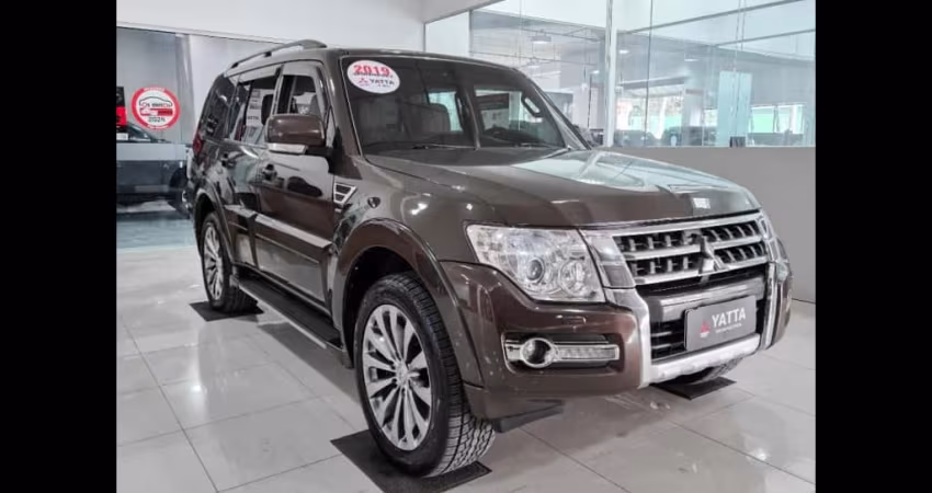 Mitsubishi PAJERO FULL 3.2 HPE 4X4 16V TURBO INTERCOOLER DIESEL 4P AUTOMÁTICO