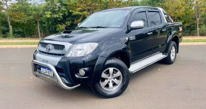 TOYOTA Hilux Caminhonete 3.0 16V 4P 4X4 SRV TURBO DIESEL CABINE DUPLA AUTOMÁTICO