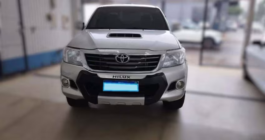 TOYOTA HILUX CD4X4 SRV 2013