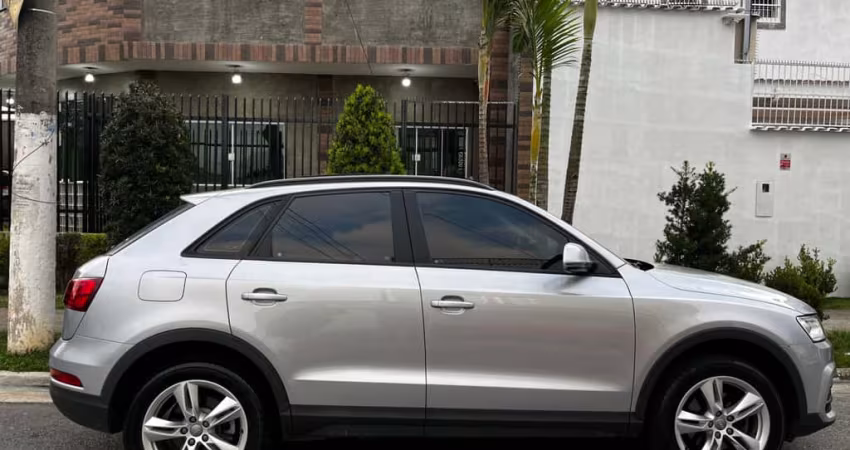 AUDI Q3 1.4 TFSI/TFSI Flex S-tronic 5p