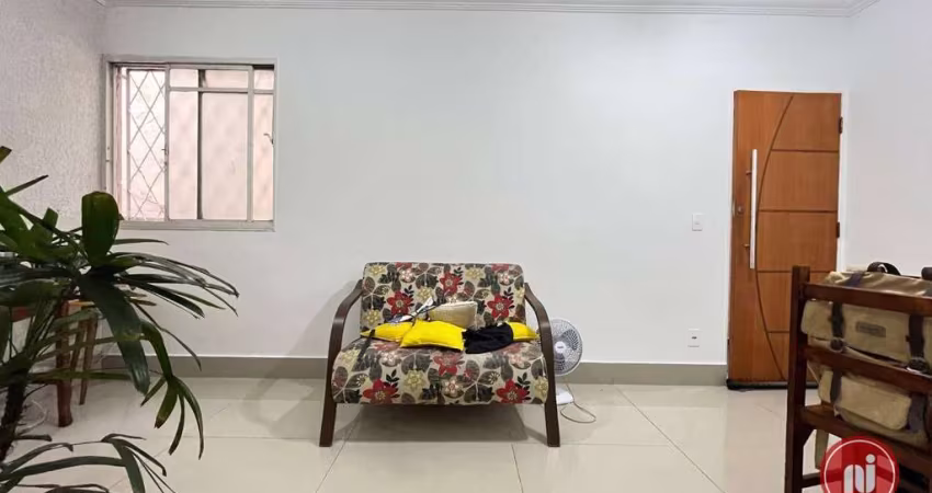 Apartamento com 2 dormitórios à venda, 42 m² por R$ 215.000 - Califórnia - Belo Horizonte/MG