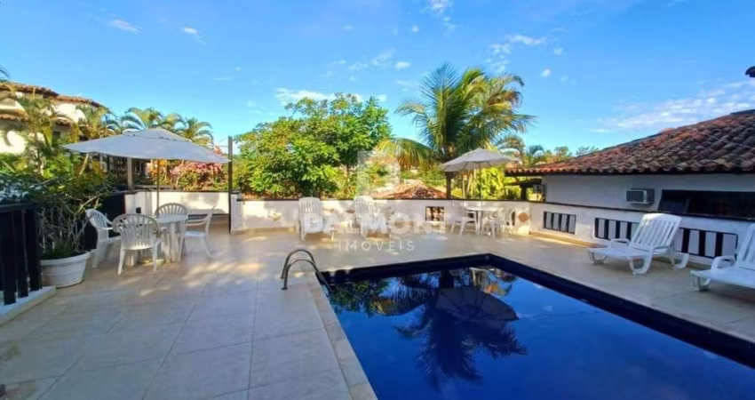 Geribá - Búzios - Casa duplex, alto padrão , próxima a praia, 60M² área construída