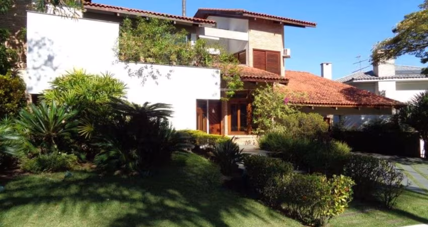Casa com 3 dormitórios, 420 m² - venda por R$ 3.850.000 ou aluguel por R$ 13.000/mês - Alphaville - Santana de Parnaíba/SP