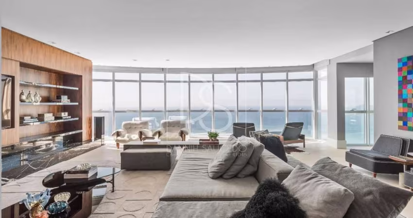 Apartamento frente mar no edifício Millenium Palace Residence em Balneário Camboriú