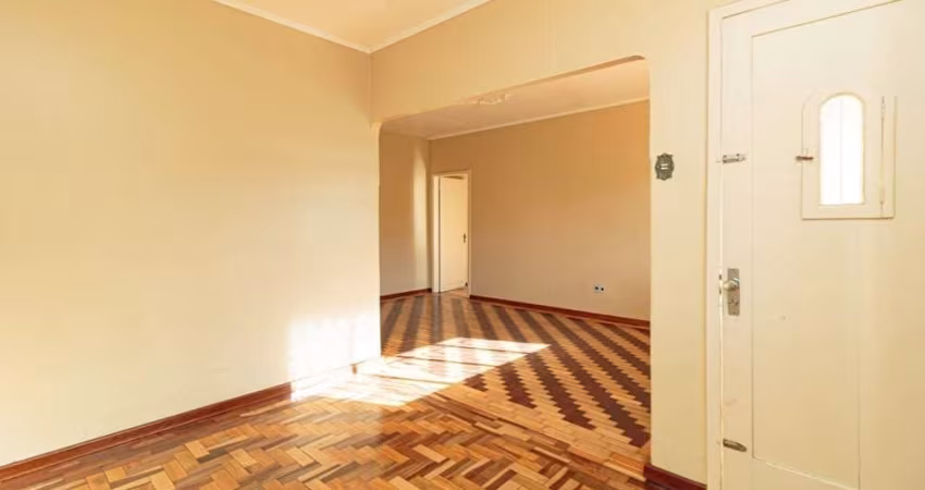 Casa com 3 quartos à venda na Rua Onze de Agosto, 184, São João, Porto Alegre