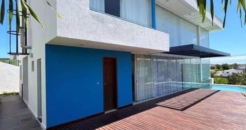 Casa de Condomínio Para Vender com 3/4, Suites no Alphaville Litoral Norte 2.