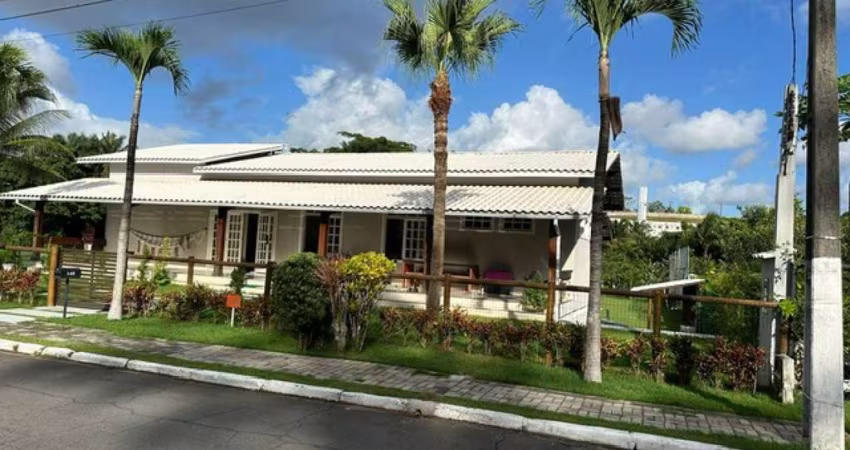 Casa térrea no CONDOMÍNIO ENCONTRO DAS ÁGUAS TODA REFORMA.