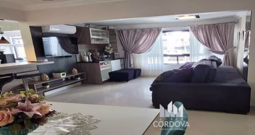 APARTAMENTO CENTRAL 150 METROS DO MAR EM BALNEÁRIO CAMBORIÚ