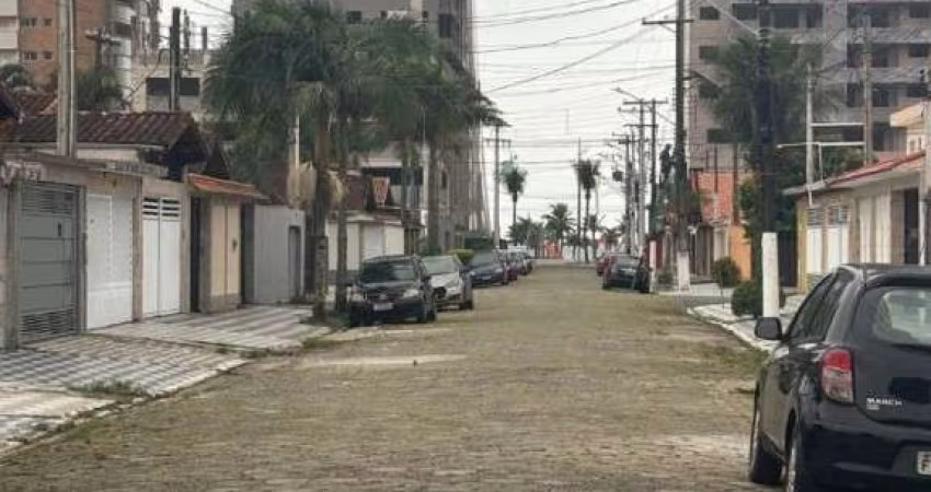 INVISTA NA PRAIA GRANDE, CASA ISOLADA MOBILIADA!!!