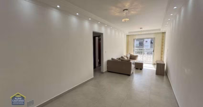 Apartamento com 2 dorms 1 suíte - Elevador - Reformado e Modernizado!