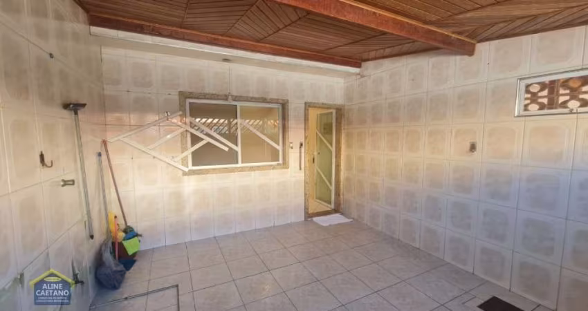 Sobrado Individual com 2 dorms 2 vagas e Financia! Mirim!