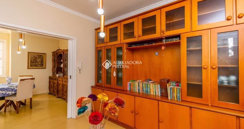 Apartamento com 3 quartos à venda na Rua Santos Neto, 104, Petrópolis, Porto Alegre