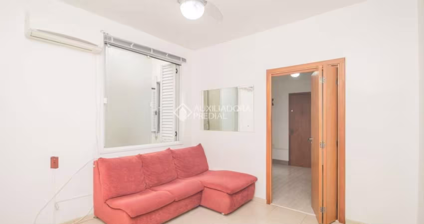 Apartamento com 2 quartos para alugar na Rua Duque de Caxias, 1557, Centro Histórico, Porto Alegre