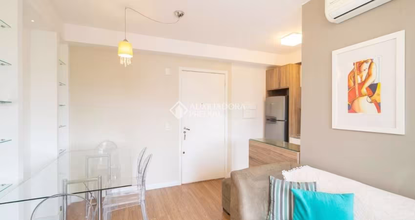 Apartamento com 2 quartos para alugar na Avenida Arnaldo Bohrer, 175, Teresópolis, Porto Alegre