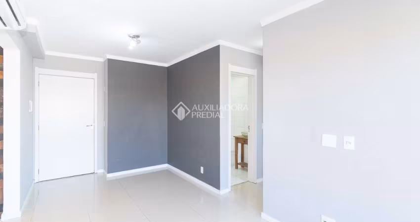 Apartamento com 2 quartos para alugar na Avenida da Cavalhada, 3559, Cavalhada, Porto Alegre