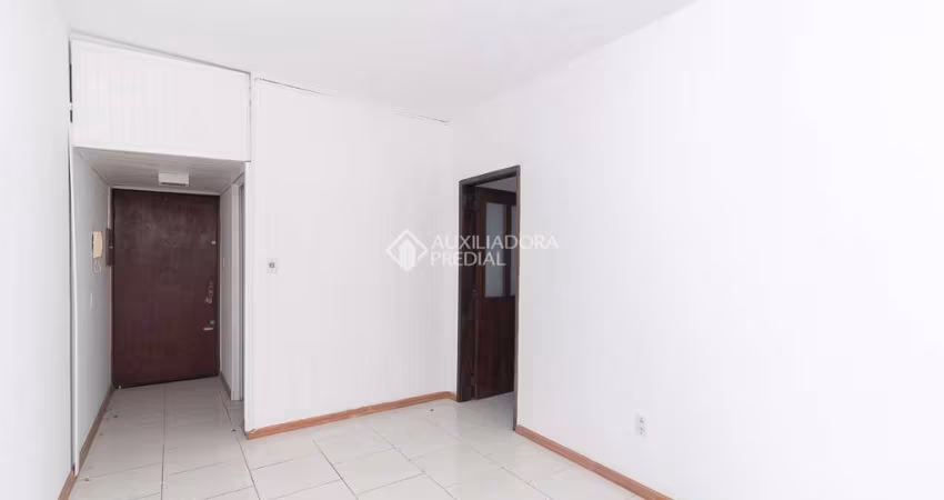 Apartamento com 1 quarto para alugar na Rua Doutor Voltaire Pires, 744, Santo Antônio, Porto Alegre