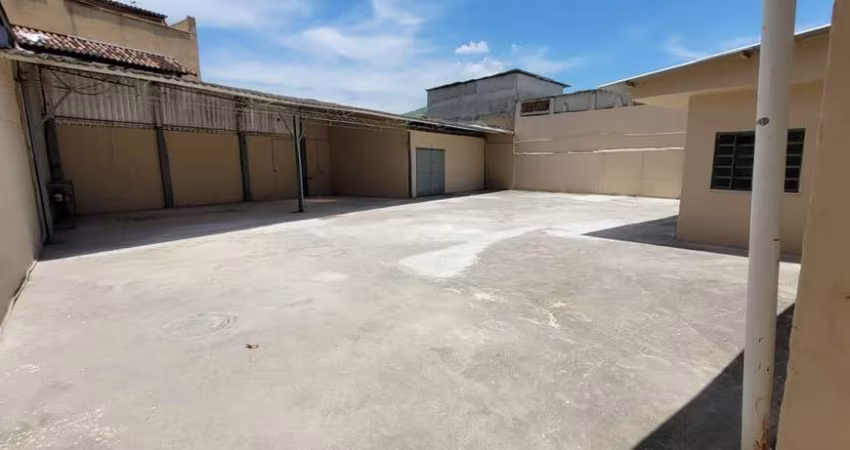 Galpão para alugar, 150 m² por R$ 7.070/mês - Realengo - Rio de Janeiro/RJ