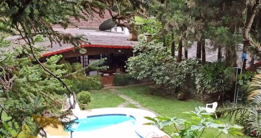 Vendo Sítio Alto Padrão a 5 Min do Centro de Friburgo