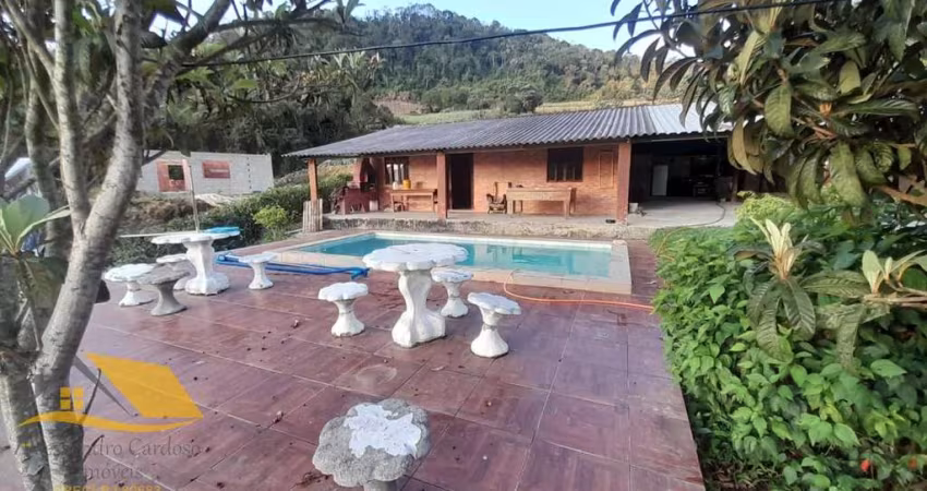 VENDO CHÁCARA COM PISCINA EM CONQUISTA