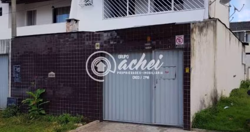Casa Solta 3/4 à venda em ótima localização de Buraquinho