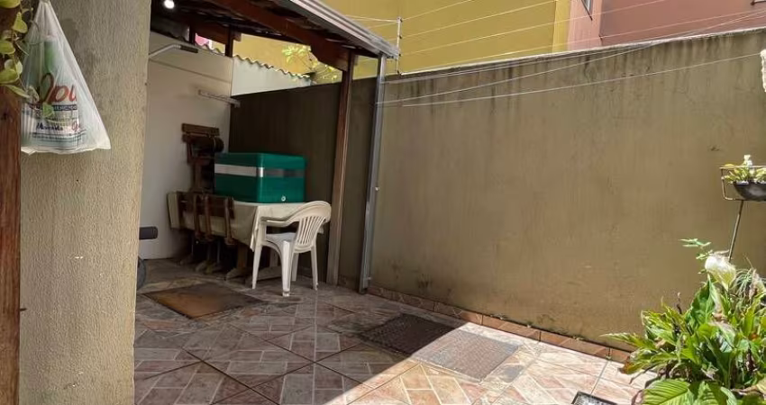 Apartamento de área privativa -bairro Vila Cloris, 3 quartos; 98 mts