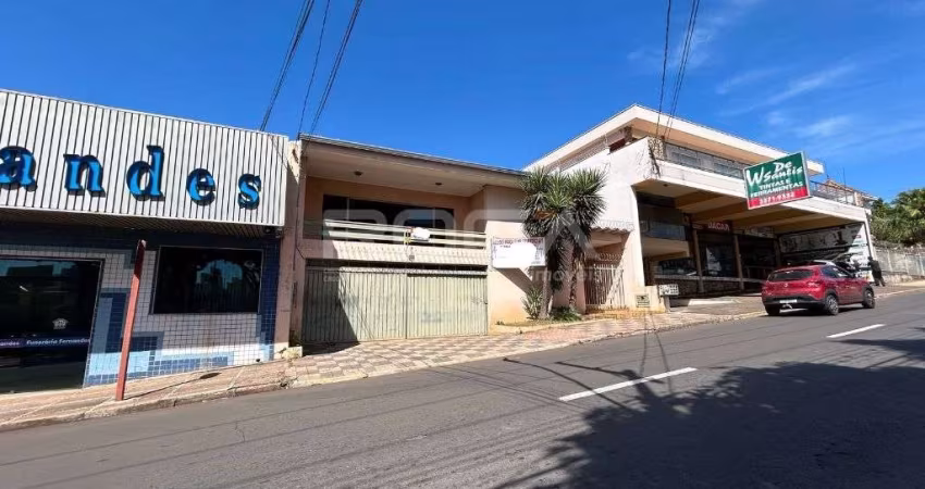 Casa com 3 quartos para alugar no Centro, São Carlos 